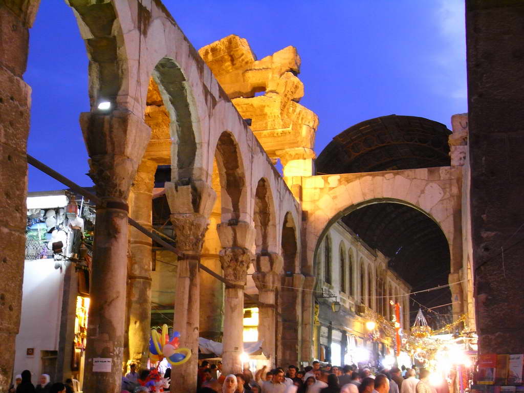 Ingresso monumentale del suq di Damasco