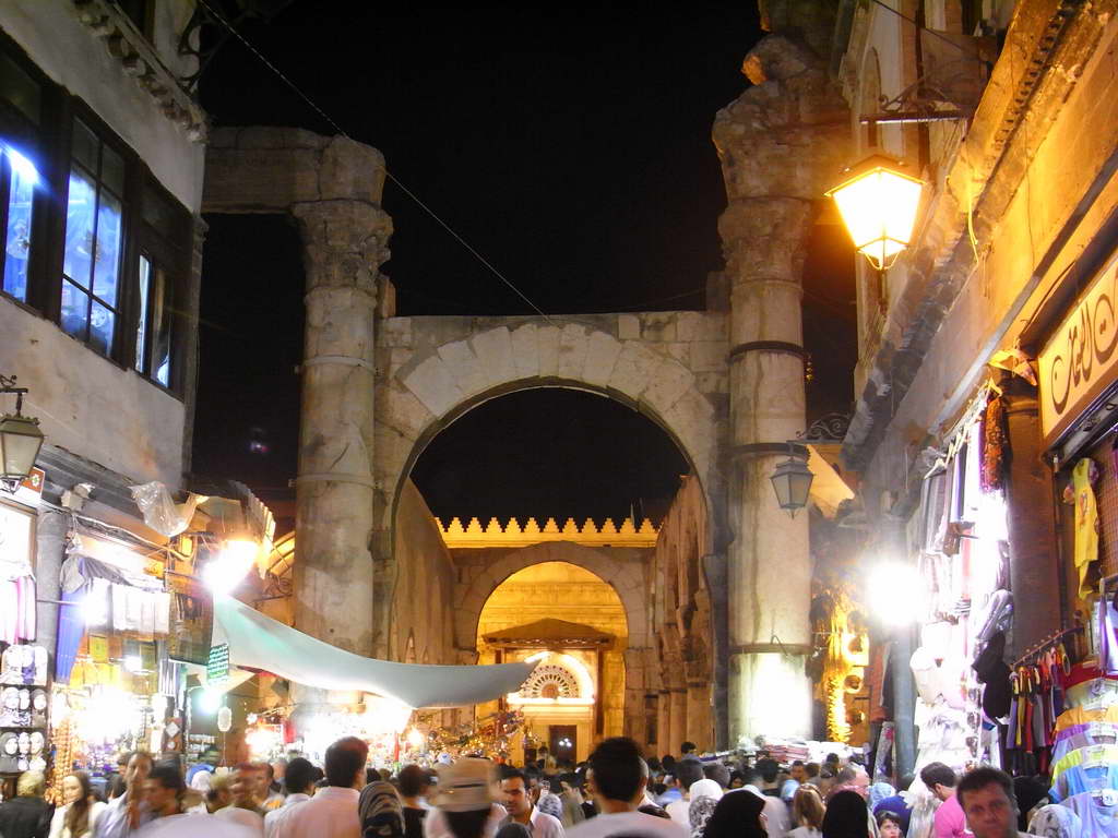 Grande Moschea alluscita del suq di Damasco