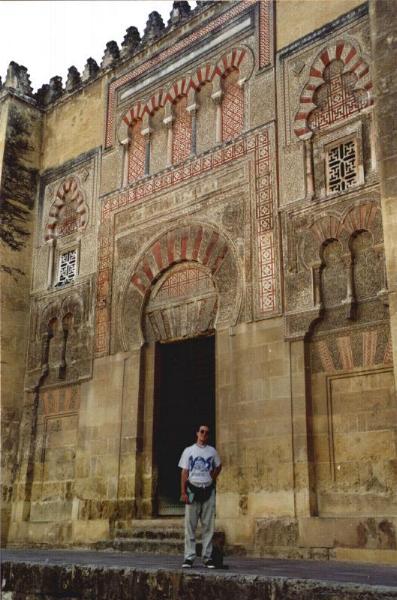 Una delle antiche porte della Mezquita/catedral di Cordoba